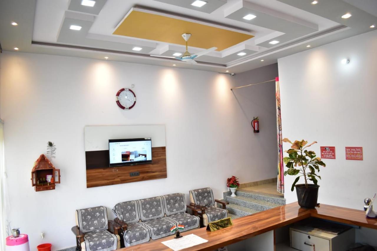 Hotel Rudra Residency Near Railway Station Mathura Ngoại thất bức ảnh